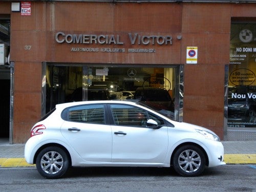 PEUGEOT 208 1.4HDi Active