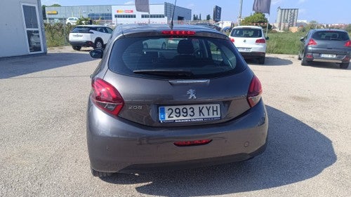 PEUGEOT 208 1.2 PureTech S&S Tech Edition 110