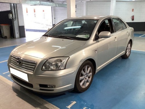 TOYOTA Avensis 2.0D-4D Sol