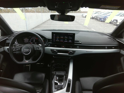 AUDI A4 RS4 Avant TFSI quattro tiptronic