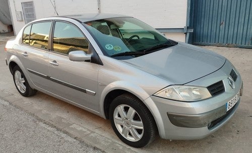 RENAULT Mégane Sedán 1.4 Confort Authentique