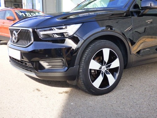 VOLVO XC40 T3 Momentum