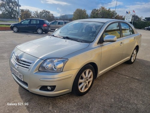 TOYOTA Avensis 2.0D-4D Executive