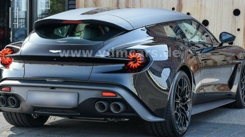 ASTON MARTIN Vanquish 