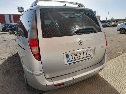 Lancia Phedra 2.0 16v JTD 136CV Emblema