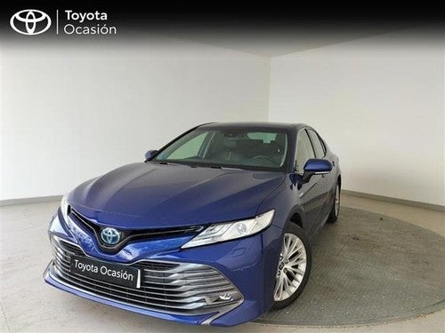 TOYOTA Camry Híbrido Luxury Aut.