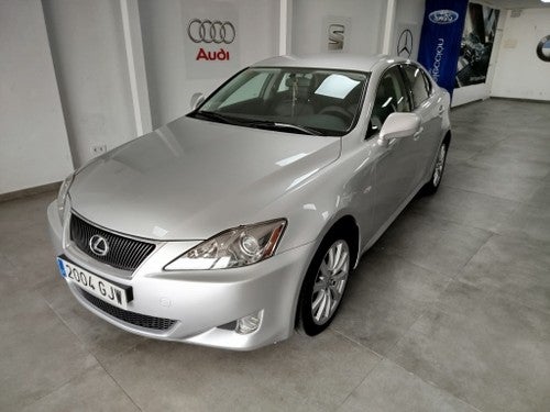 LEXUS IS 220d Sport