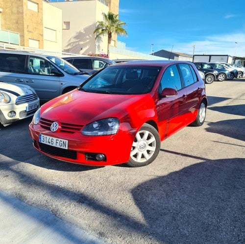 VOLKSWAGEN Golf 2.0TDI Highline