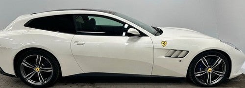 FERRARI GTC 4Lusso V12