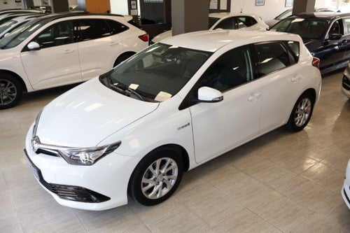 TOYOTA Auris hybrid 140H Active Business Plus