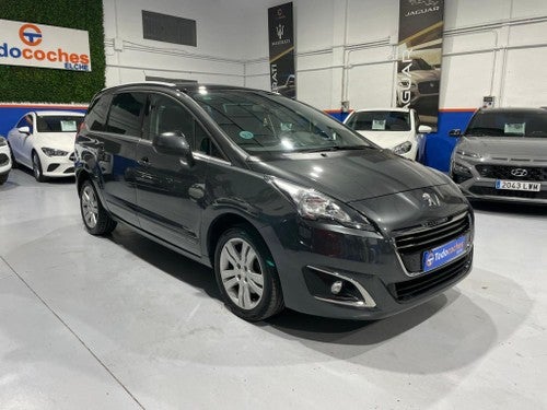 PEUGEOT 5008 1.6 BlueHDI Allure 7 pl. 120