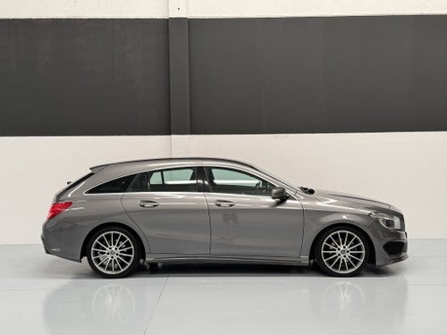 MERCEDES-BENZ Clase CLA Shooting Brake 200d AMG Line