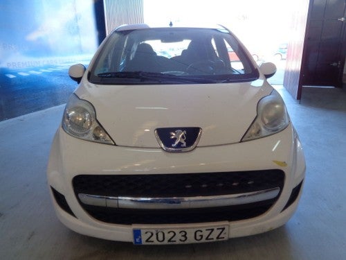 PEUGEOT 107 1.0i Urban