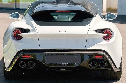 ASTON MARTIN Vanquish 