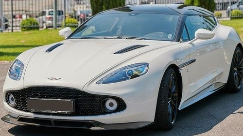 ASTON MARTIN Vanquish 