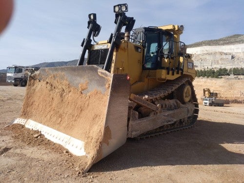 CAT D 9 T