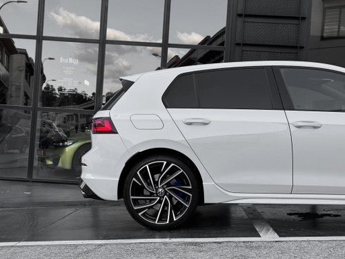 VOLKSWAGEN Golf Variant 2.0 TSI R DSG 235kW