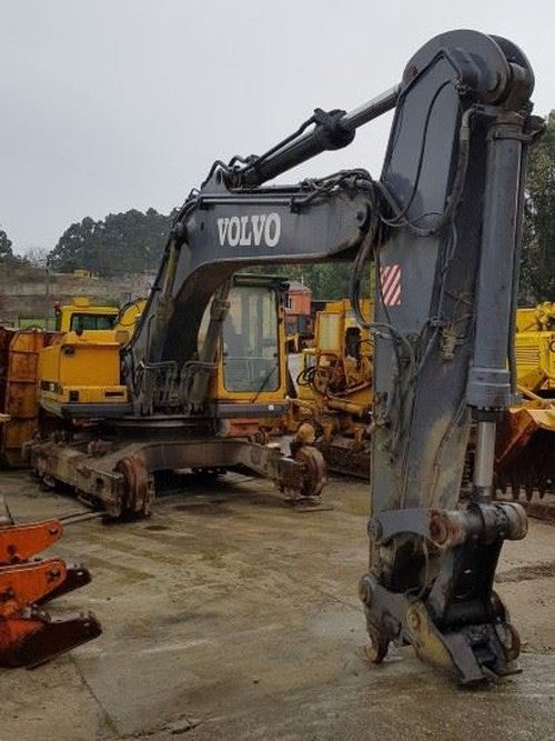 Volvo EC340 (PARTS / DEMOLITION)