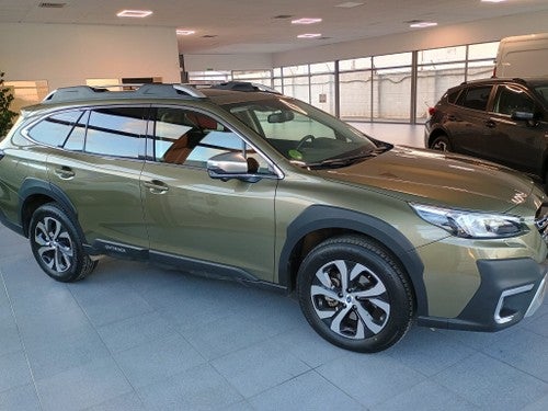 SUBARU Outback SUV 2.5 Touring CVT