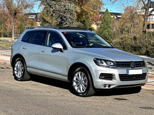 VOLKSWAGEN Touareg 3.0TSI Hybrid