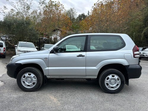 TOYOTA Land Cruiser D-4D GX