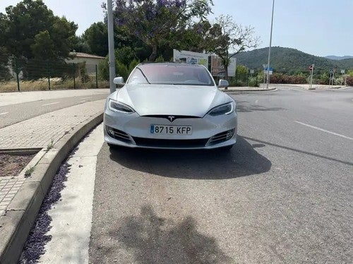 TESLA Model S 75