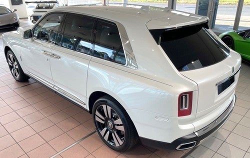 ROLLS-ROYCE Cullinan 