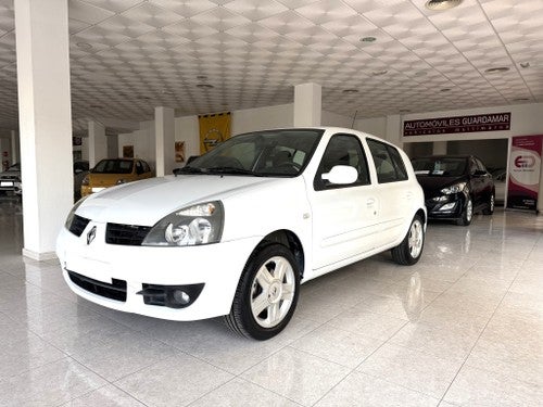 RENAULT Clio 1.2 16v Authentique