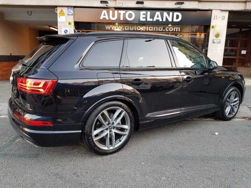 AUDI Q7 3.0TDI Black line edition quattro Tip. 200kW