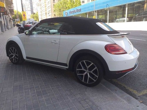 Volkswagen Beetle Cabrio 2.0 TSI DUNE