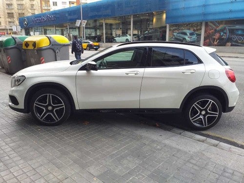 Mercedes GLA 200 AMG NIGHT