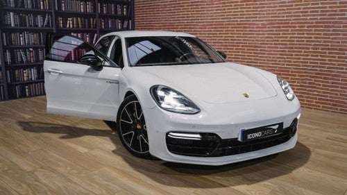 Porsche Panamera 4 E-Hybrid