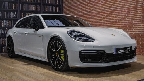 Porsche Panamera 4 E-Hybrid