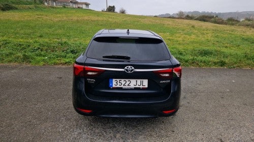 TOYOTA Avensis 150D Advance