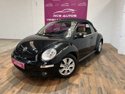 VOLKSWAGEN Beetle Cabrio 1.9TDI Red Edition