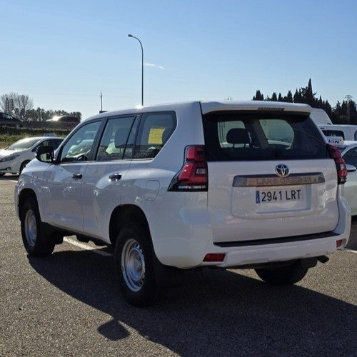 TOYOTA Land Cruiser D-4D GX 7 plazas