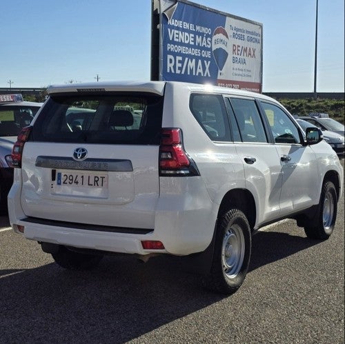 TOYOTA Land Cruiser D-4D GX 7 plazas