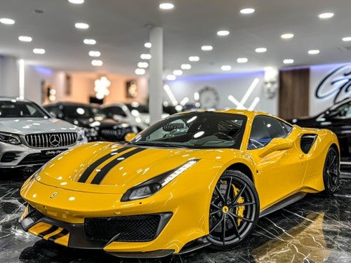 FERRARI 488 Pista