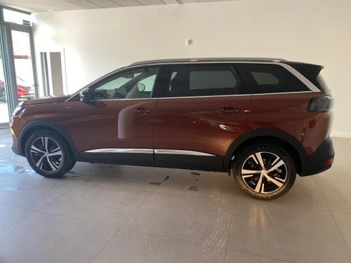 PEUGEOT 5008 SUV Hybrid Allure Pack 136 eDCS6