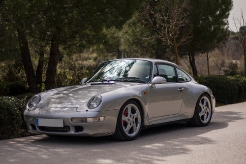 PORSCHE 911 Carrera 4 Coupé