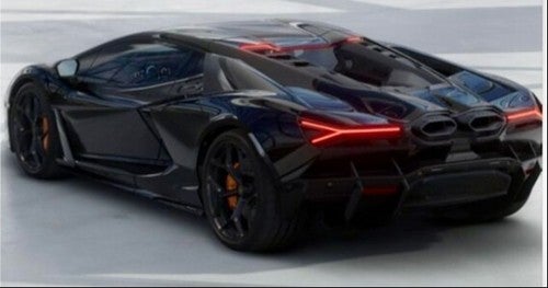 LAMBORGHINI Revuelto 