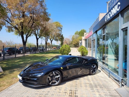 FERRARI SF90 Stradale