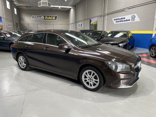 MERCEDES-BENZ Clase CLA Shooting Brake 200d