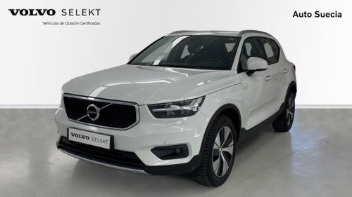 VOLVO XC40 T3 Momentum Pro