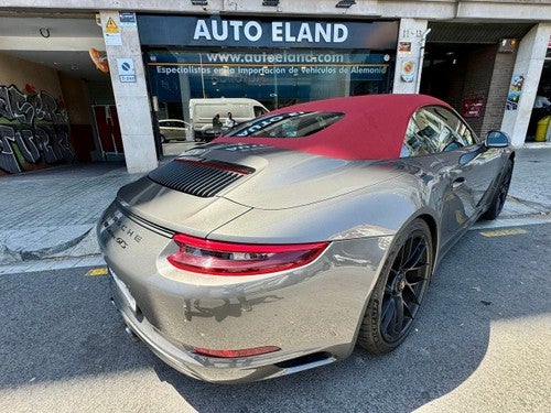 PORSCHE 911 Carrera 4 GTS Cabriolet PDK