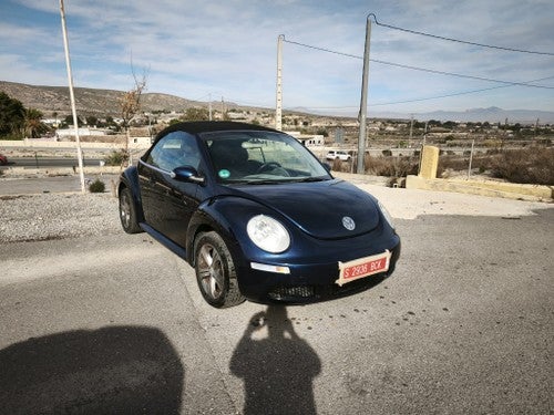 VOLKSWAGEN Beetle Cabrio 1.6