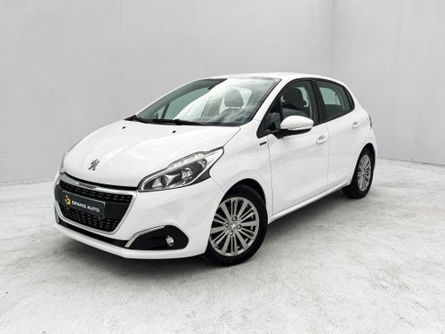 PEUGEOT 208 1.2 PureTech S&S Signature 82