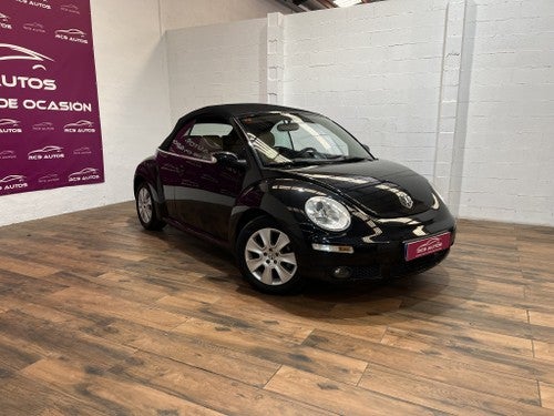 VOLKSWAGEN Beetle Cabrio 1.9TDI Red Edition