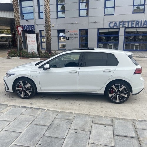 VOLKSWAGEN Golf 1.4 TSI GTE 180kW