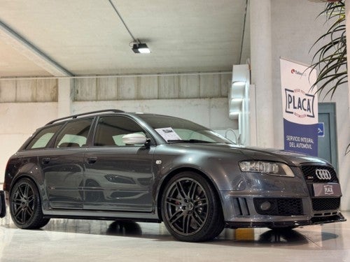 AUDI A4 RS4 Avant 4.2 V8 FSI quattro